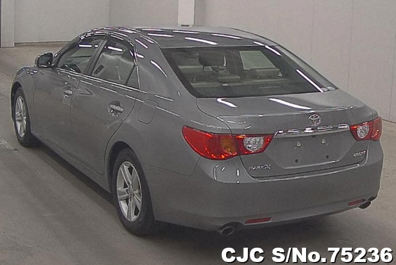 Toyota mark x 2010