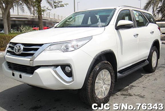 2019 Toyota / Fortuner Stock No. 76343