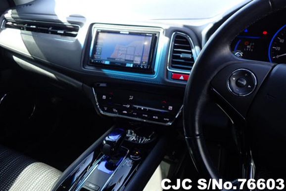 2016 Honda Vezel Hybrid Pearl White For Sale Stock No