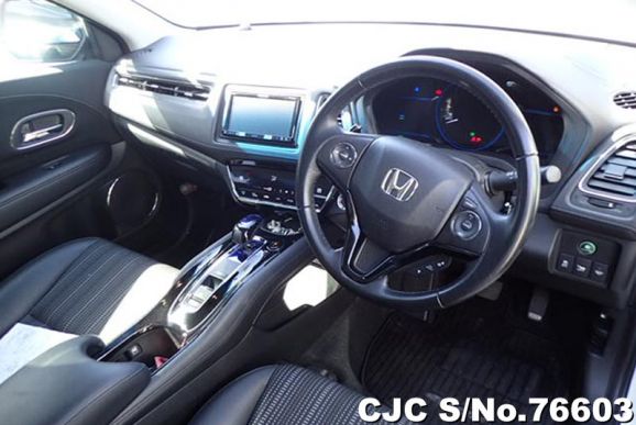 2016 Honda Vezel Hybrid Pearl White For Sale Stock No
