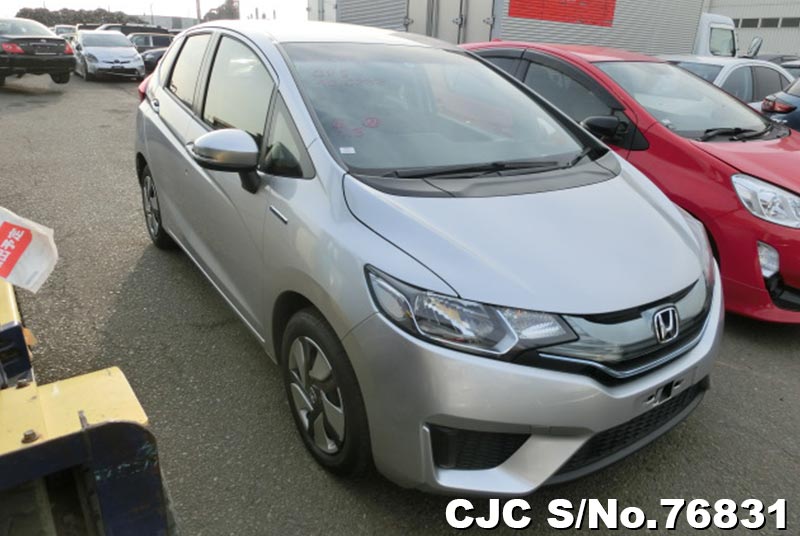 15 Honda Fit Hybrid Silver For Sale Stock No 761 Japanese Used Cars Exporter