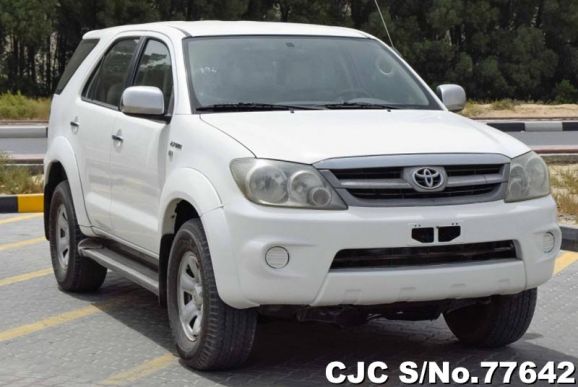 2008 Toyota / Fortuner Stock No. 77642