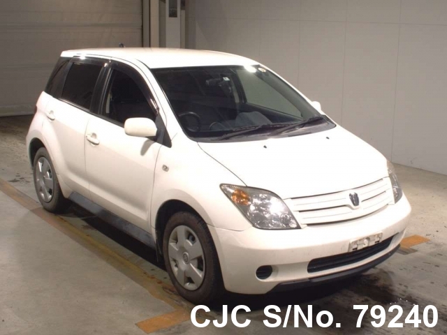 Toyota ist 2004