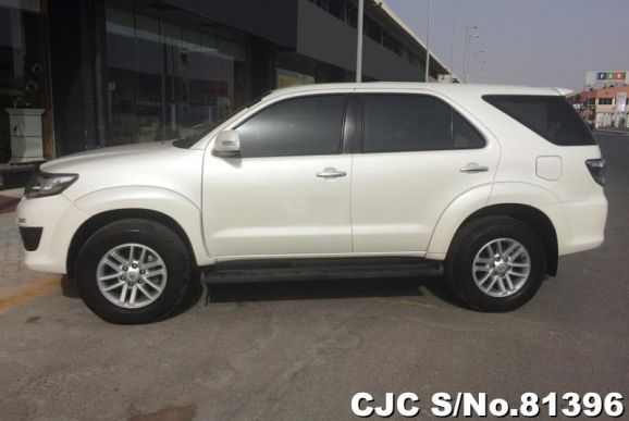 2015 Toyota / Fortuner Stock No. 81396