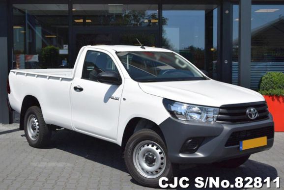 2019 Toyota / Hilux Stock No. 82811