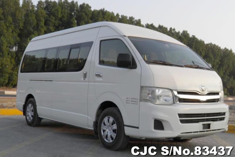 Toyota hiace 2013