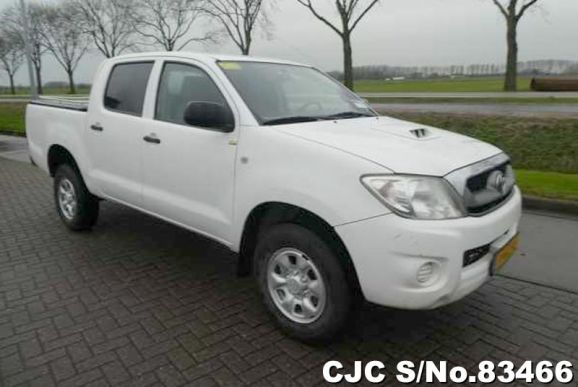 2010 Toyota / Hilux Stock No. 83466