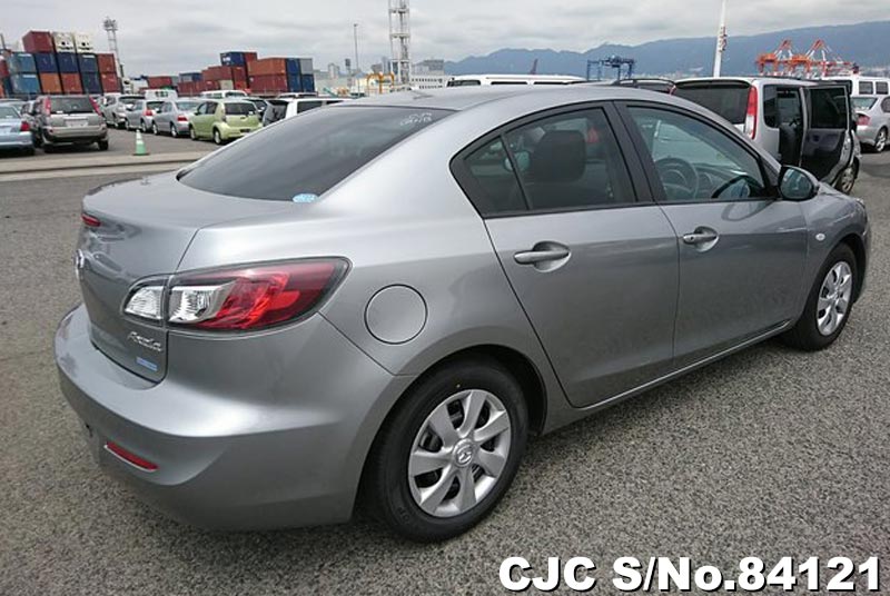 Mazda axela 2012