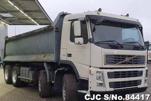 2003 Volvo / FM-12 420 Stock No. 84417