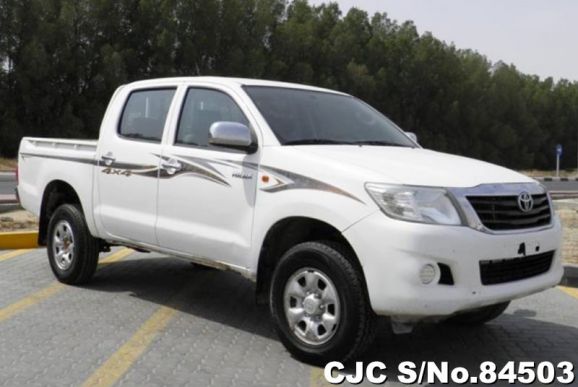 2015 Toyota / Hilux Stock No. 84503