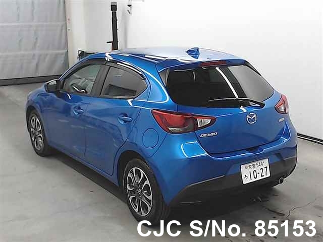 Mazda demio 2016