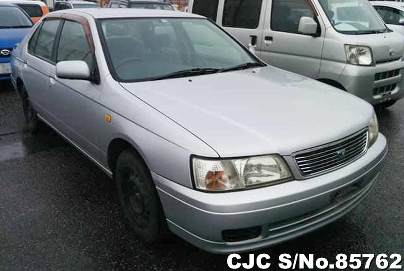Nissan bluebird 2001