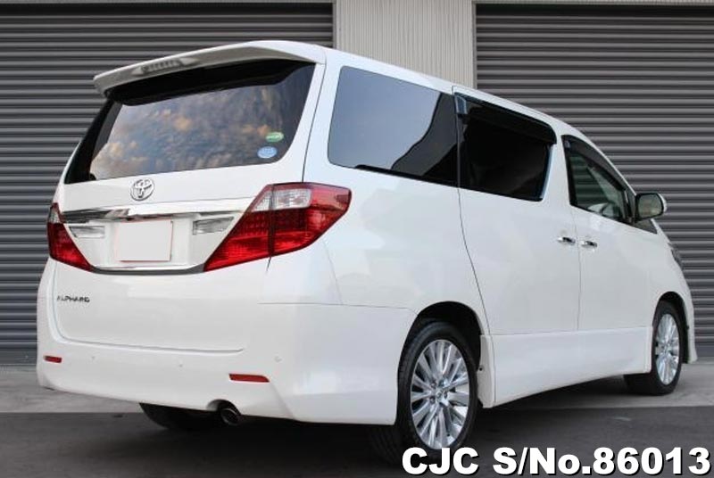 Toyota alphard 2013