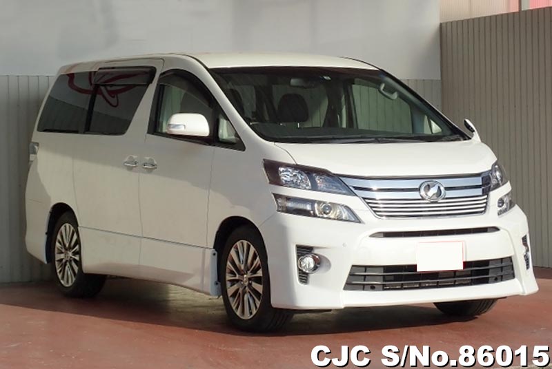 Toyota vellfire 2013