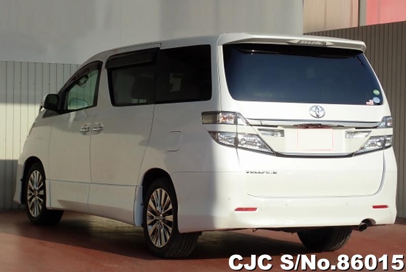Toyota vellfire 2013