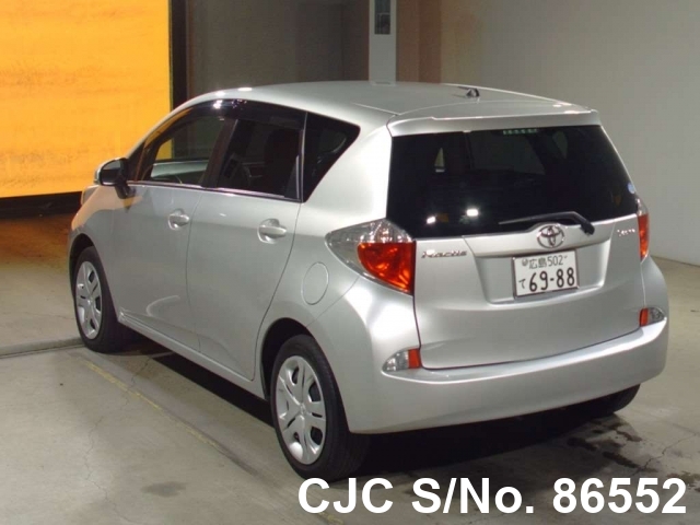 Toyota ractis 2014