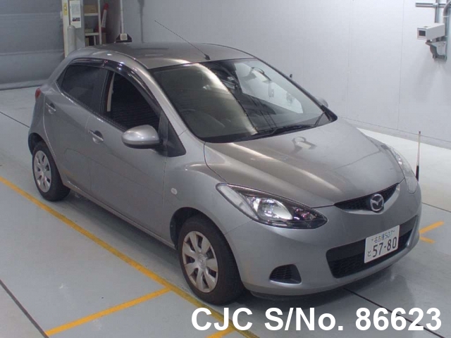 Mazda demio 2010