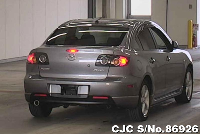 Mazda axela 2005