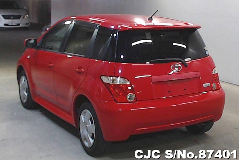 Toyota ist 2005