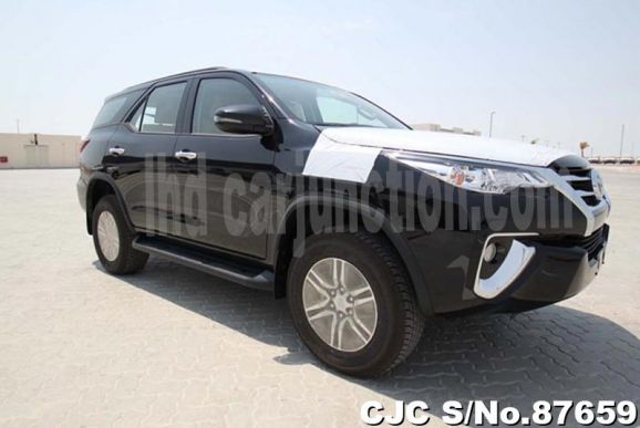2020 Toyota / Fortuner Stock No. 87659