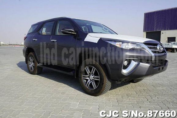 2020 Toyota / Fortuner Stock No. 87660