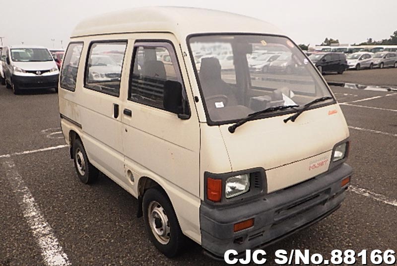 daihatsu van