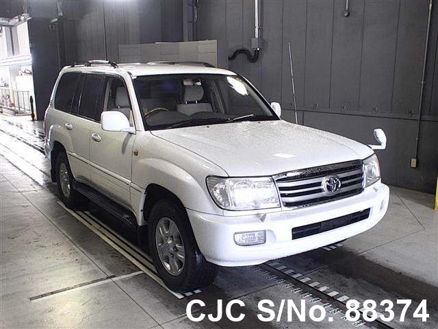 2002 Toyota Land Cruiser White for sale | Stock No. 88374 | Japanese Used Cars Exporter