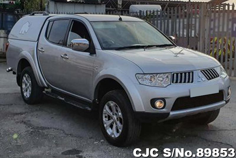 Mitsubishi l200 2013