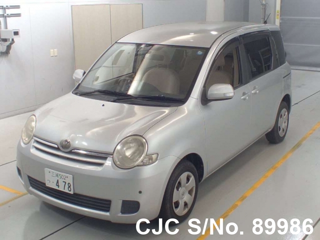 Toyota sienta 2007