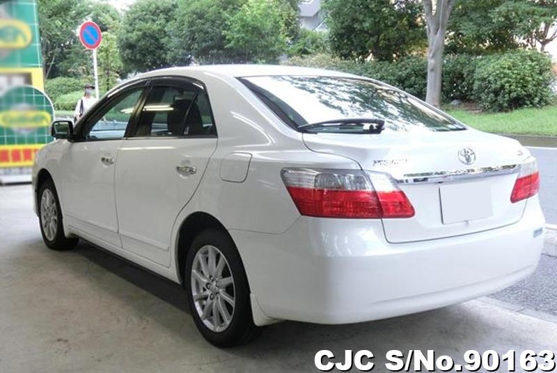 Toyota premio 2009