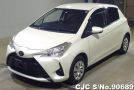 2017 Toyota / Vitz Stock No. 90689