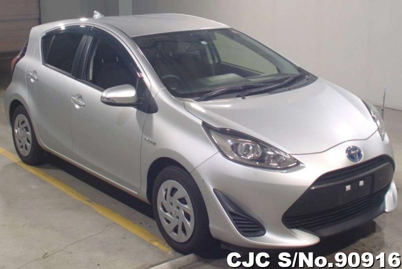 17 Toyota Aqua Silver For Sale Stock No Japanese Used Cars Exporter