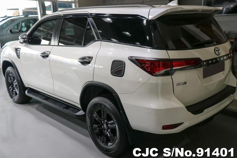 2019 Toyota / Fortuner Stock No. 91401