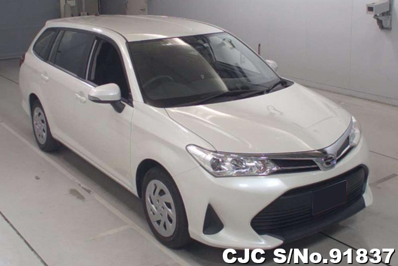 Toyota corolla fielder 2018