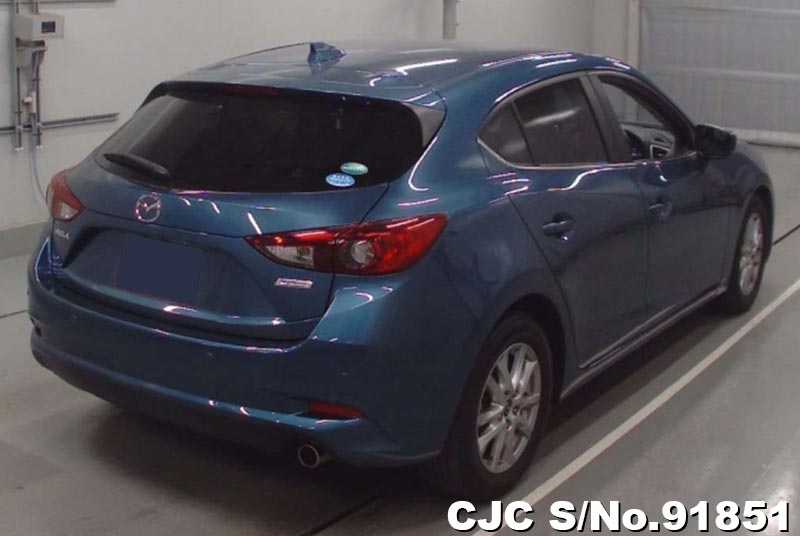 Mazda axela 2018 хэтчбек