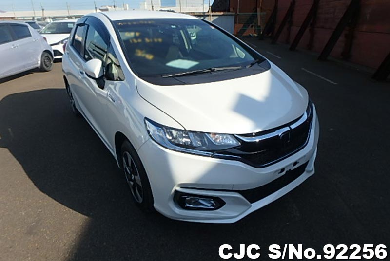 17 Honda Fit Hybrid White For Sale Stock No Japanese Used Cars Exporter
