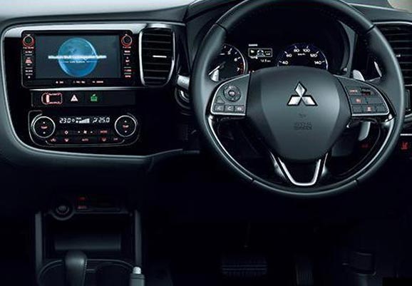 Mitsubishi Outlander in Black Mica for Sale Image 2