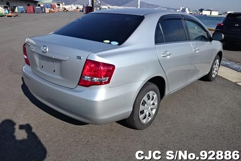 Toyota corolla axio 2010