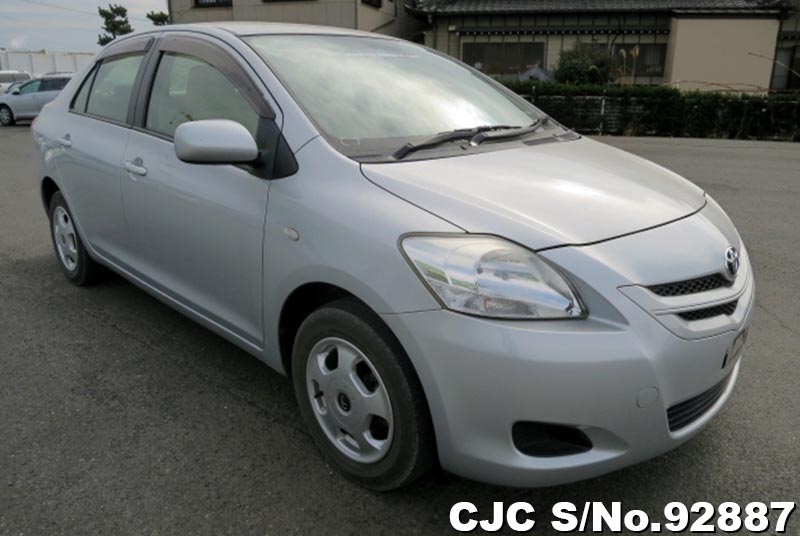 2007 Toyota Belta Silver for sale Stock No. 92887 Japanese Used