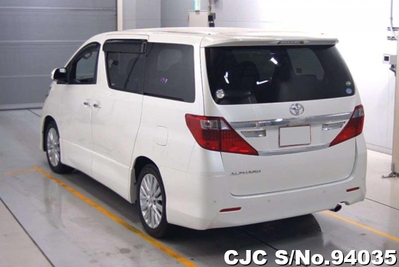 Toyota alphard 2014