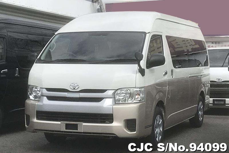 Toyota hiace 2021