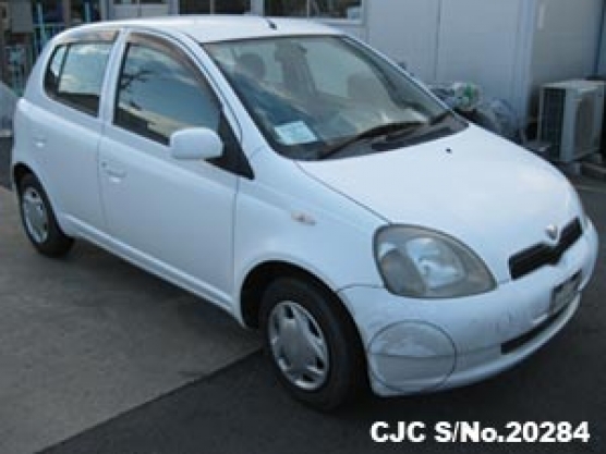 1999 Toyota / Vitz Stock No. 20284