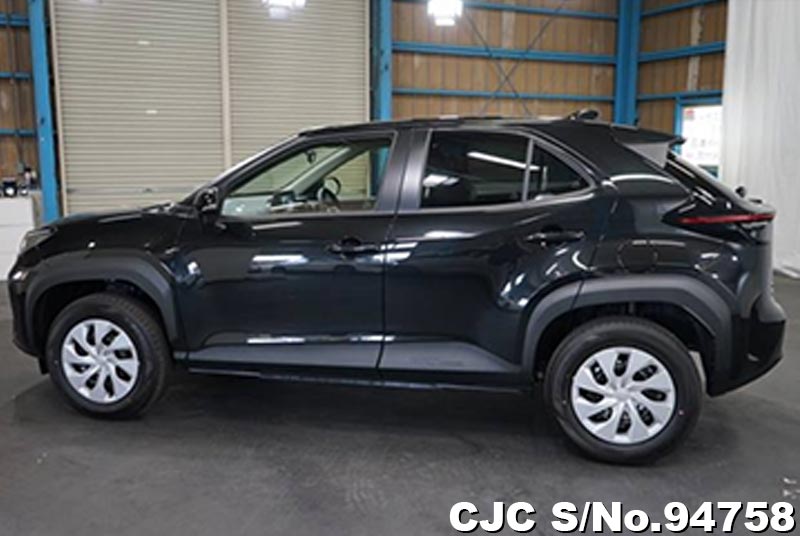 Toyota Yaris Cross Black