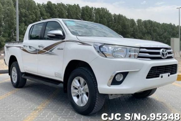 2017 Toyota / Hilux Stock No. 95348