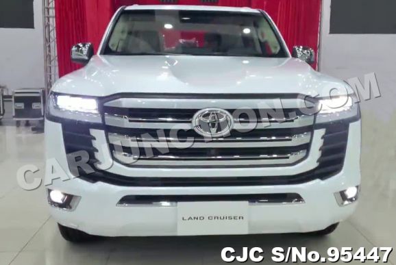 Toyota Landcruiser 2022 Uncovered Front