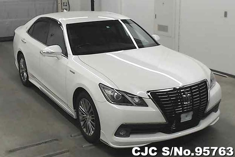 Toyota crown 2014