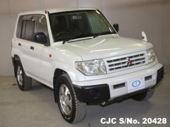 2000 Mitsubishi / Pajero io Stock No. 20428