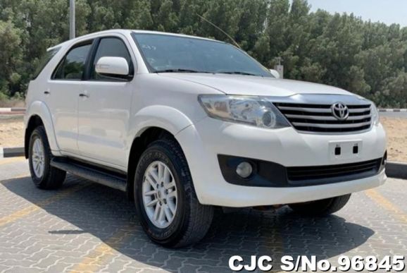 2014 Toyota / Fortuner Stock No. 96845