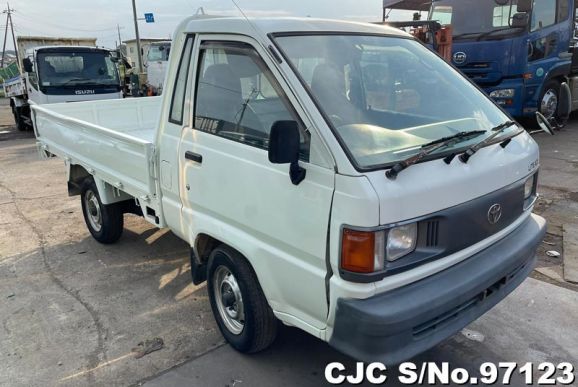 Toyota Liteace in White for Sale Image 0