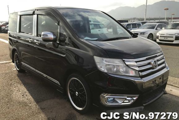 2013 Honda / Step Wagon Stock No. 97279